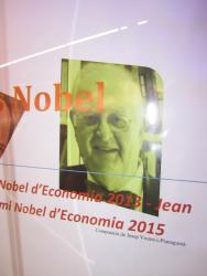 nobelecon2_18_red.JPG