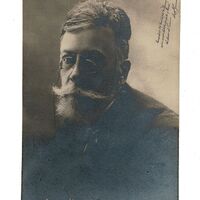 Fotografia d’Àngel Guimerà amb una sentida dedicatòria autògrafa al Casal Català de Buenos Aires.
